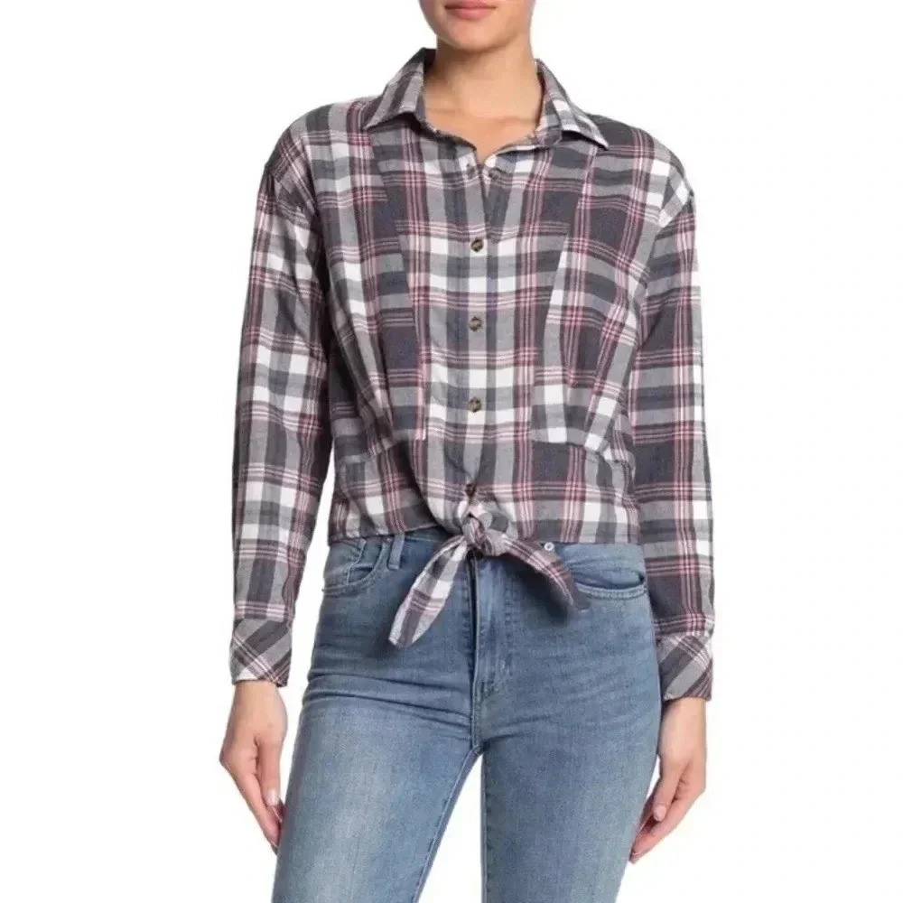 C & C California Plaid Print Faded Crimson West Coast Tie Hem Women’s Shirt M